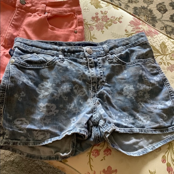 Rock& Republic & No Boundries bundle shorts 2 pair peach high rise & jean - Picture 6 of 14
